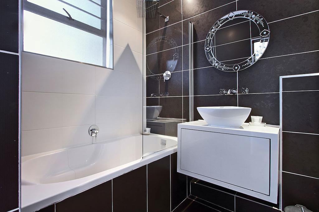 Vredenhof Self Catering Apartment Cape Town Eksteriør bilde